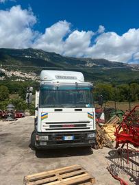 Camion iveco 120e23