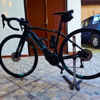 bicicletta da corsa con pedalata assistita 47cm