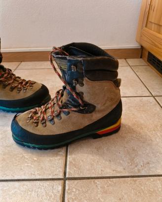 La sportiva nepal top