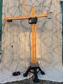 Gru meccanica con telecomando