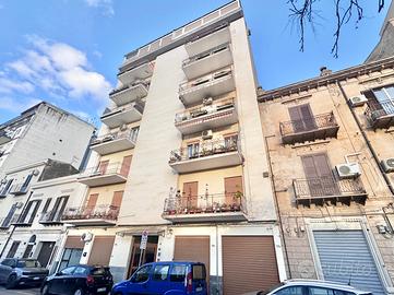 5 Vani 172 mq da ristrutturare Via Pindemonte
