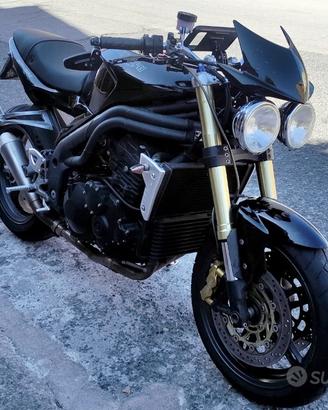 Triumph speed triple 1050
