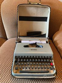 macchina da scrivere olivetti- lettera 22