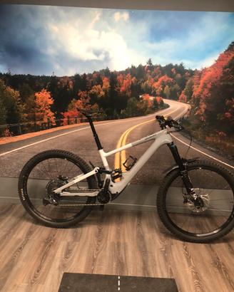 Specialized Kenevo sl expert usata S4