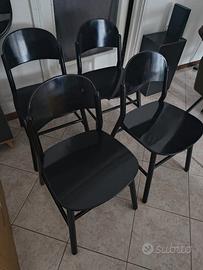 set di 4 sedie nere-Ritiro a carico dell'aquirente