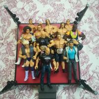 Action figure wrestling