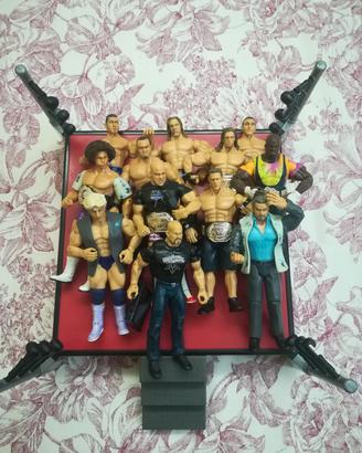 Action figure wrestling