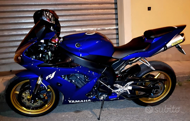 Yamaha r1 2005