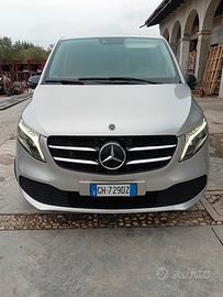 MERCEDES V 220 LONG 12.2021 