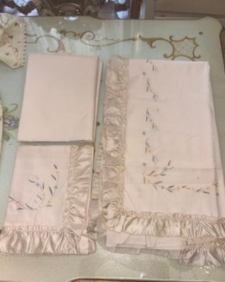 Completo letto in cotone e raso in seta