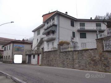 Immobile in asta di 361 m² con più di 5 locali e b