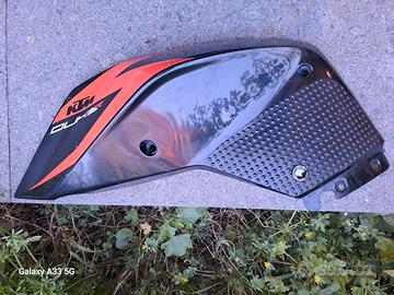 Ktm Duke 690 R mod. '17, carena sinistra serbatoio