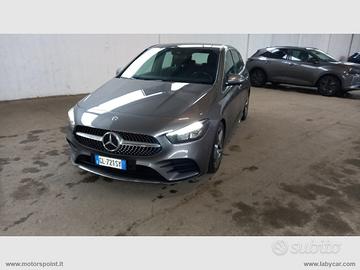 MERCEDES-BENZ B 180 d Automatic Premium
