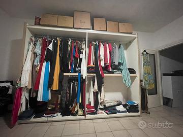 Armadio Pianca con porte in vetro scorrevoli