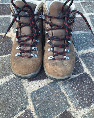 Scarpone da trekking bimbo taglia 34