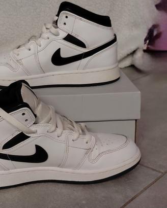 Jordan 1 bianche e nere