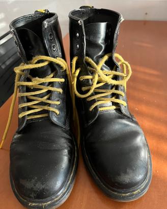 Dr. Martens anfibi