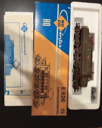 modellino locomotiva E626 FS Roco International