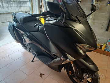 Tmax Yamaha