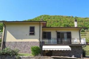 Casa indipendente casola in Lunigiana