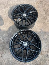 2 cerchi in lega Volkswagen 18" neri KBA 52768