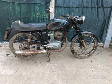 lambretta B conservata perfettamente