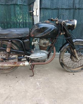 lambretta B conservata perfettamente