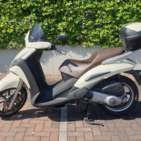 Scooter peugeot geostyle 300