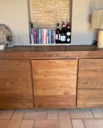 Credenza