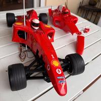 Ferrari F2004 Kyosho scala 1:8 con motore a scoppi