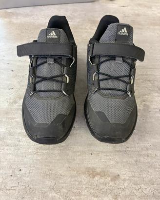 Adidas FortaGym CF K (Kids/Junior) numero 35 1/3
