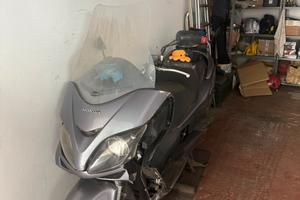 Honda Forza 250 - incidentato