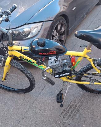 bicicletta  a motore 100CC 