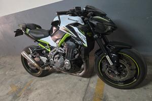 KAWASAKI Z900