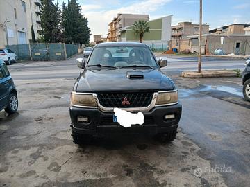 Pajero sport 2.5 anno 2001