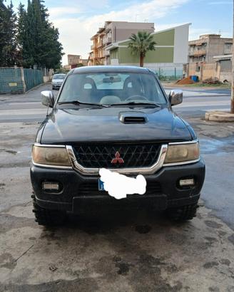 Pajero sport 2.5 anno 2001