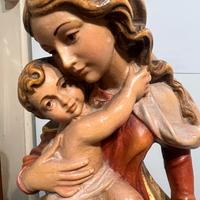 Statua Madonna con bambino