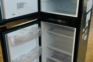 Frigo Trivalente Autom Thetford N4170A (167 Litri)