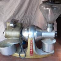Macina caffè - Grattugia formaggio "CARRETTI"