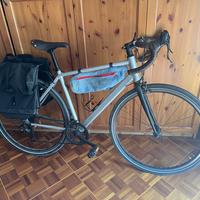 Bici gravel - cicloturismo