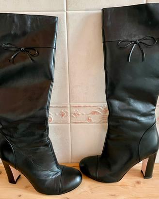 Stivali alti in pelle nera Valentino Garavani