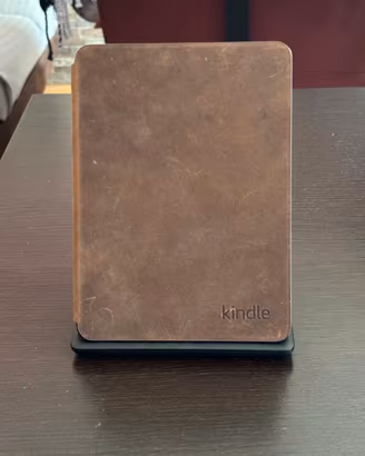 Kindle Colorsoft  32 GB + base wireless + cover