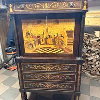 Secretaire elegante