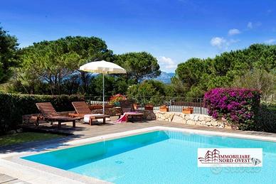 Villa di 180 m² con 4 locali a San Teodoro