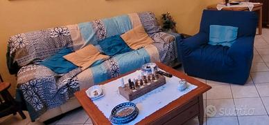 salotto divano e poltrona