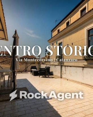 Attico / Mansarda di 77 m² con 2 locali a Catanzar