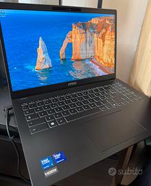 MSI Modern 15 H AI - Core Ultra 9 - 32GB RAM - 1TB