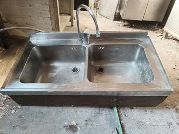 Lavandino in acciaio inox doppia vasca