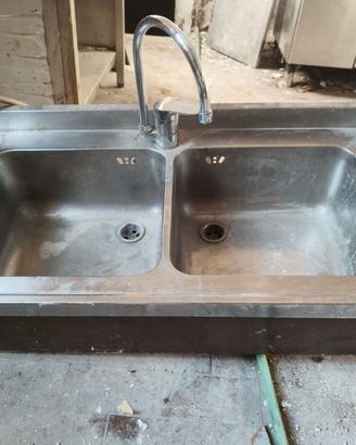 Lavandino in acciaio inox doppia vasca