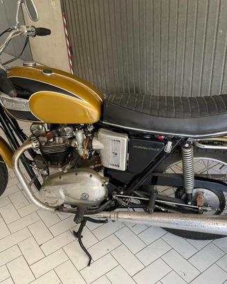 TRIUMPH BONNEVILLE T120R